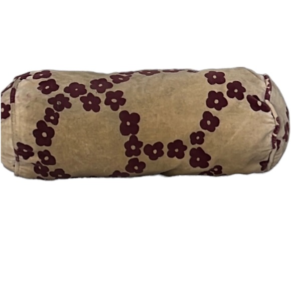 ⭐️ 5/$25 oval tan and brownish maroon decorative floral throw pillow - Picture 1 of 5